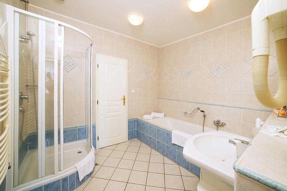 Festival Appartement Karlsbad Buitenkant foto